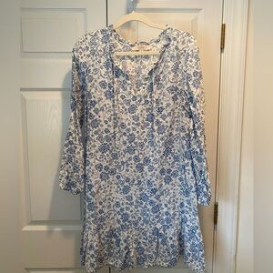 Women’s floral long sleeve dress